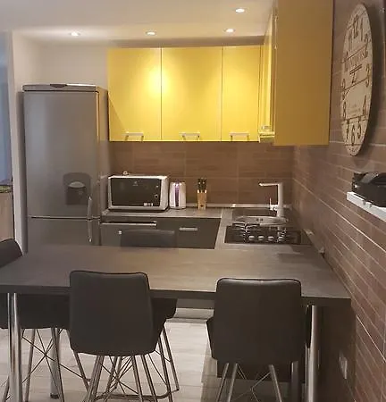 Sevilya アパート