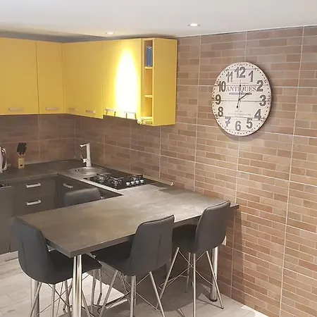 Sevilya アパート コストレナ